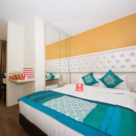 Oyo 114 Sandpiper Hotel Kuala Lumpur Bagian luar foto