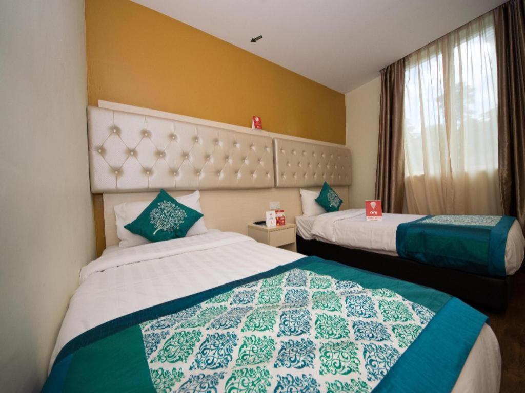 Oyo 114 Sandpiper Hotel Kuala Lumpur Bagian luar foto