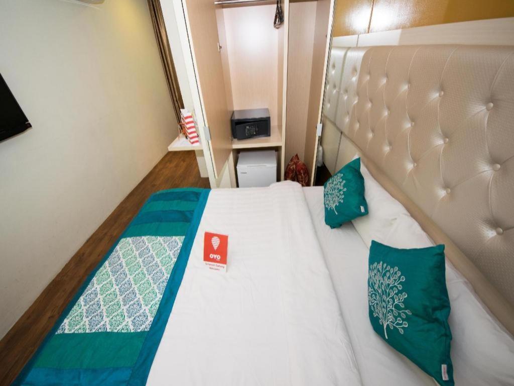 Oyo 114 Sandpiper Hotel Kuala Lumpur Bagian luar foto