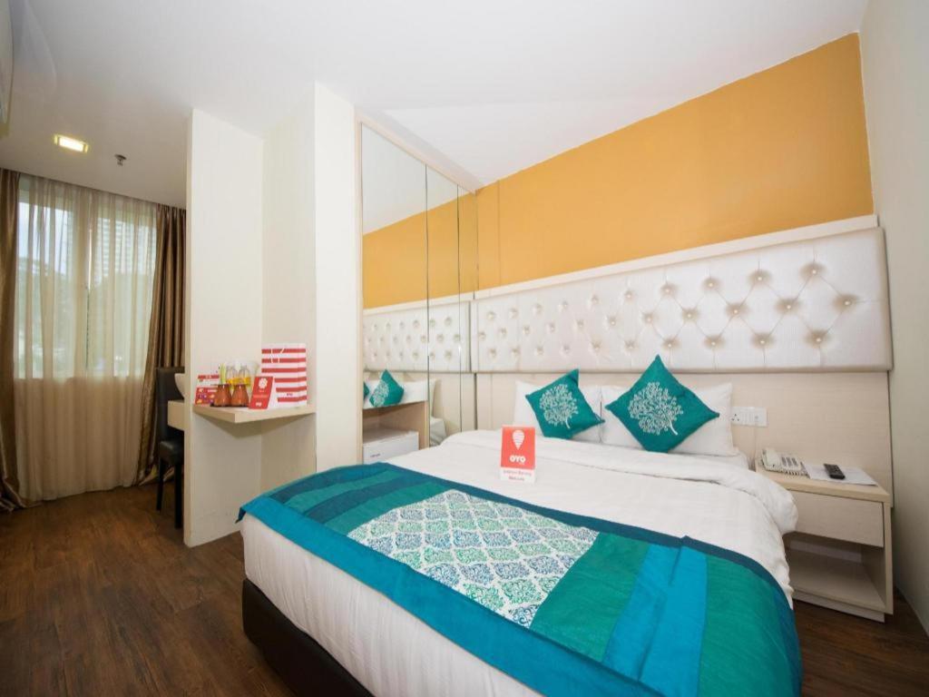 Oyo 114 Sandpiper Hotel Kuala Lumpur Bagian luar foto