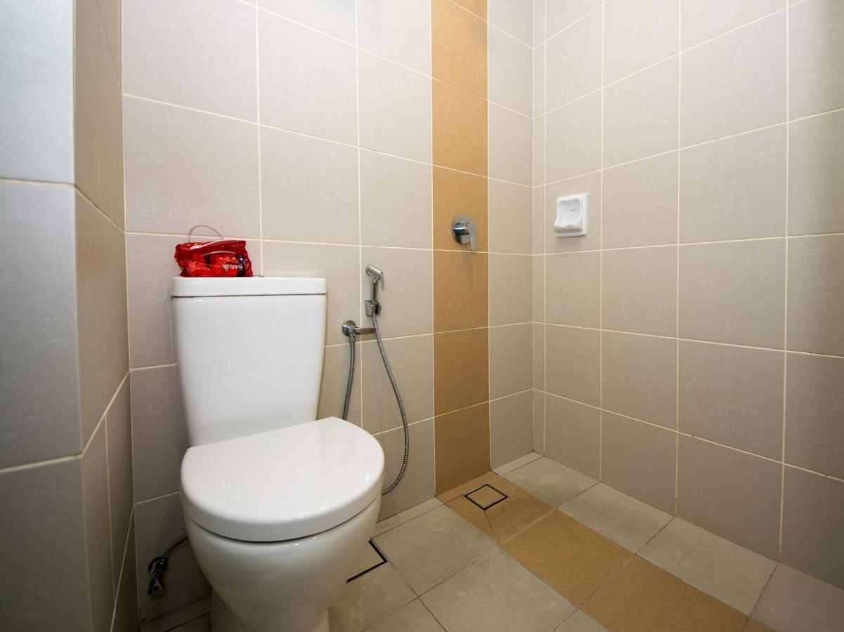 Oyo 114 Sandpiper Hotel Kuala Lumpur Bagian luar foto